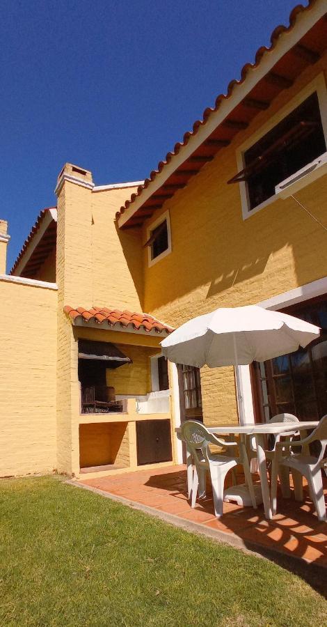 Pino Dorado Aparthotel Manantiales Luaran gambar