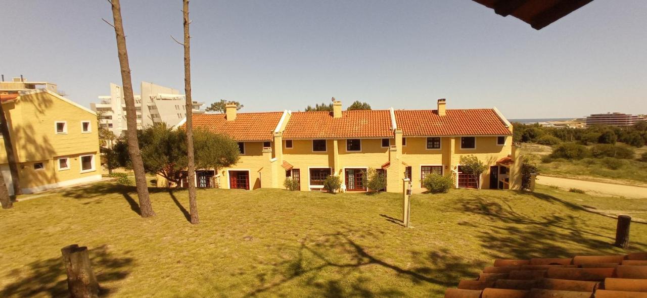 Pino Dorado Aparthotel Manantiales Luaran gambar