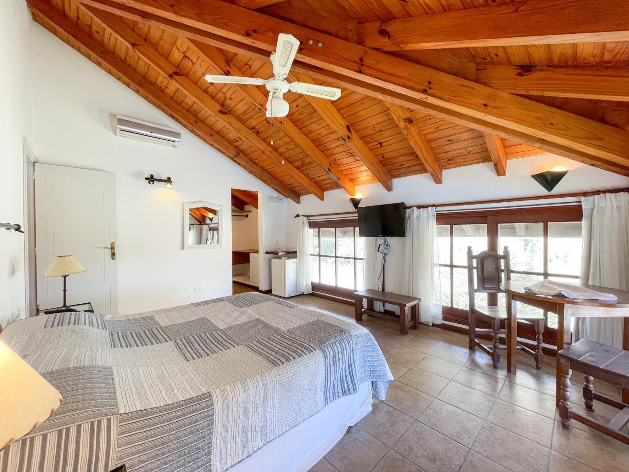 Pino Dorado Aparthotel Manantiales Luaran gambar