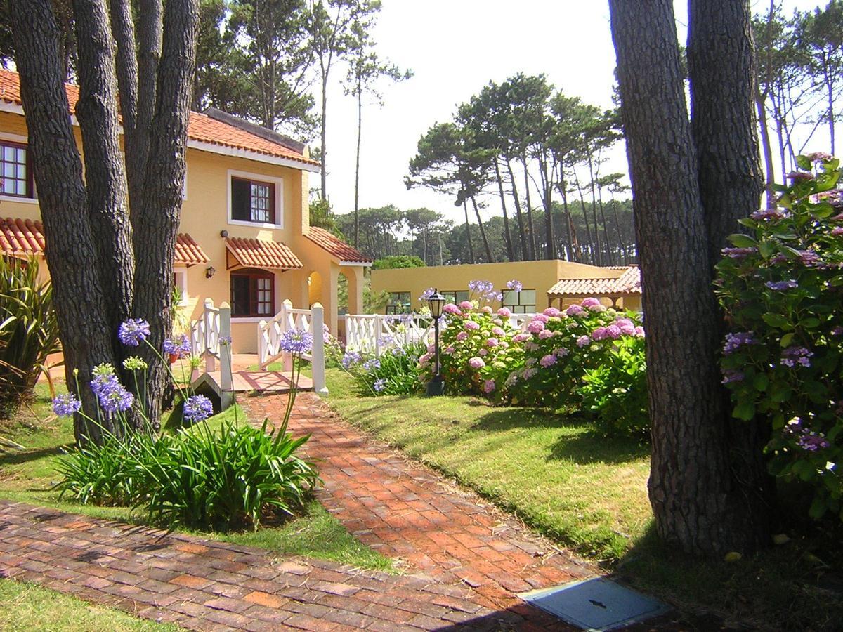 Pino Dorado Aparthotel Manantiales Luaran gambar
