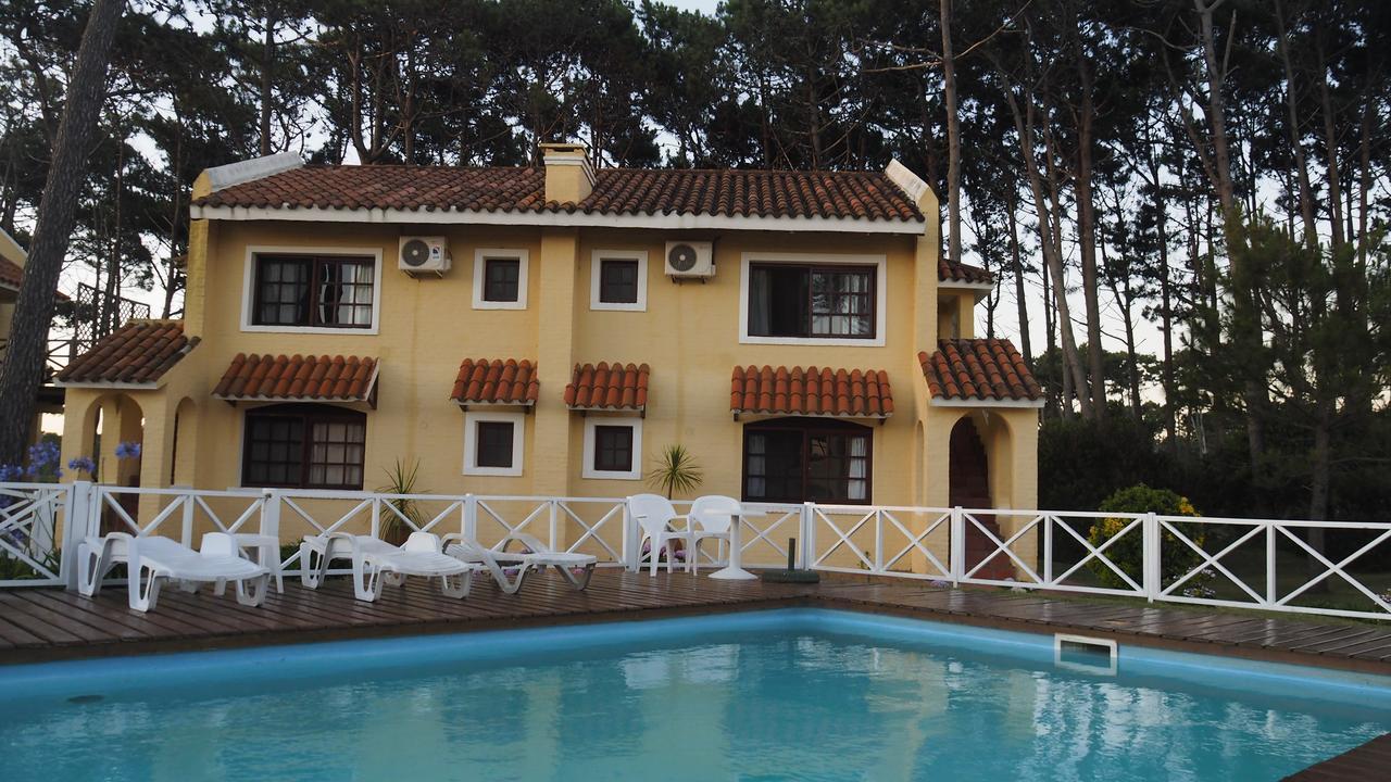 Pino Dorado Aparthotel Manantiales Luaran gambar