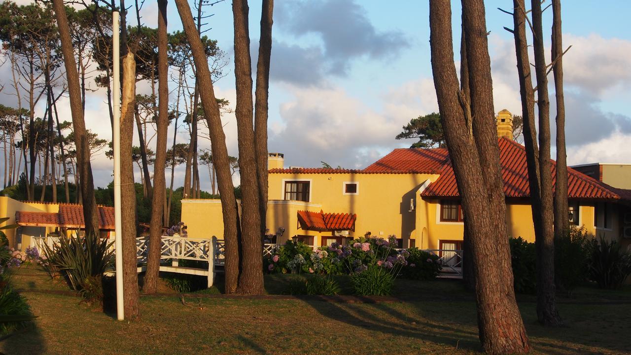 Pino Dorado Aparthotel Manantiales Luaran gambar