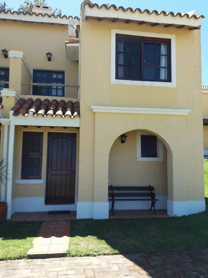 Pino Dorado Aparthotel Manantiales Luaran gambar